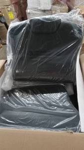 lot 4140 image: Salon Chair Model JB10008 - Like New in Box