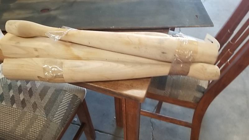 lot 32 image: 21 inch Queen Anne Ash Table Legs- NEWUnused- Set of 4