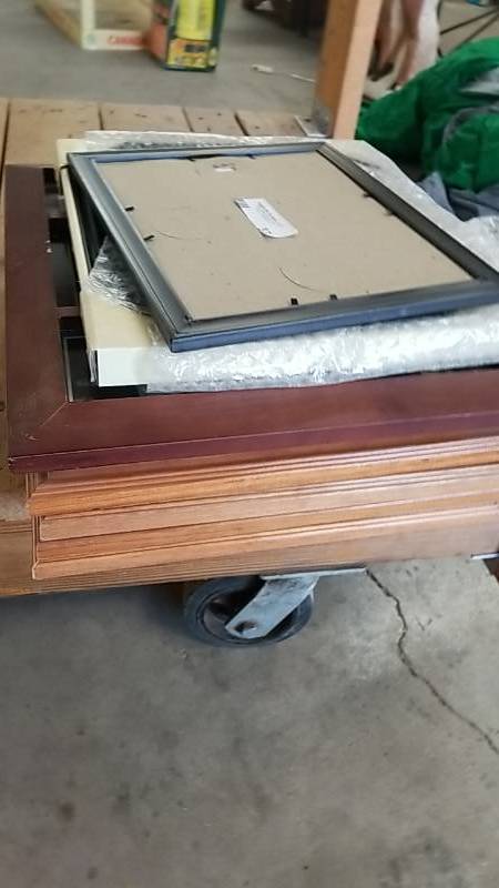 lot 37 image: Picture Frame Lot