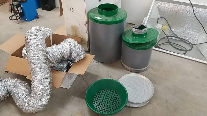 lot 55 image: Hydroponic- Filters and Tubing