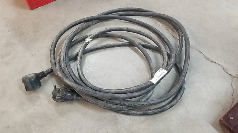 lot 69 image: 30 AMP Extension Cord  Welder or RV-Camper