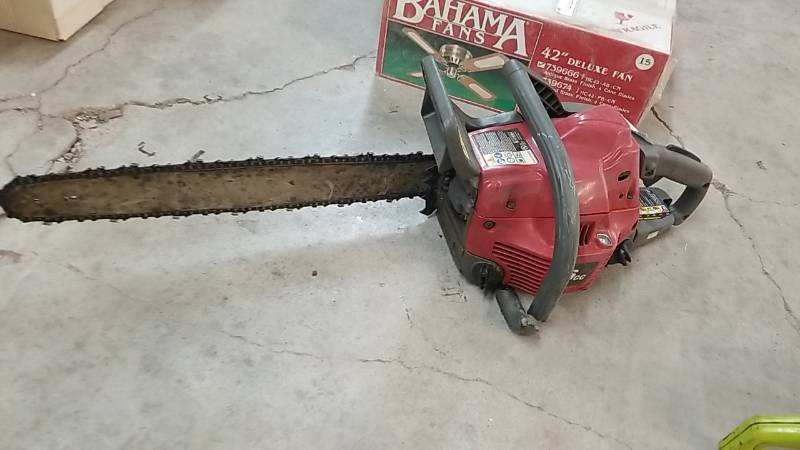lot 66 image: Homelite Pro Chainsaw
