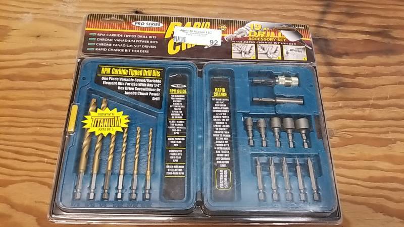 lot 92 image: 19 Piece Drill Accessory Kit With Quick Change