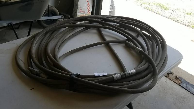 lot 117 image: Hydraulic Hose With Fittings