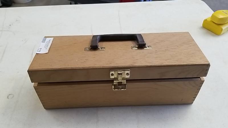 lot 133 image: Wooden Keepsake Box