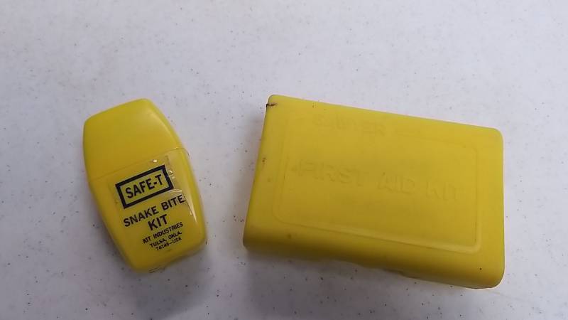 lot 129 image: First Aid- Snake Bite and Extractor Kit