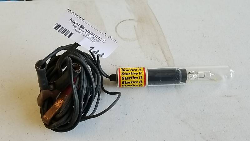 lot 144 image: Starfire II Underwater Fishing Light