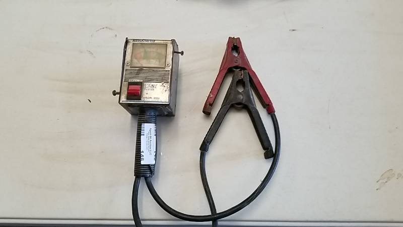 lot 148 image: Associated 612V Battery Tester   Model 6029