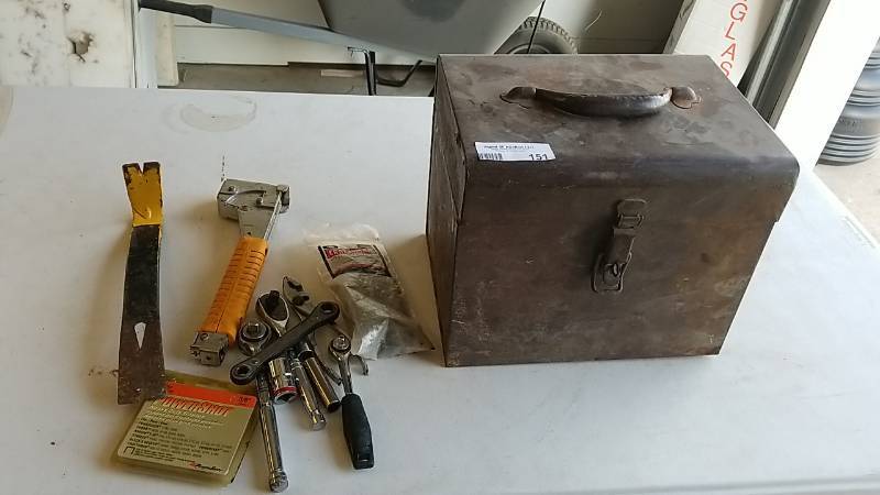 lot 151 image: Awesome Lot of Tools-  Pipe - Adjustable- Channel Locks MORE