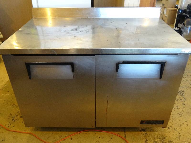 lot 6184 image: True Refrigeration Stainless Steel , Model # TWT-48