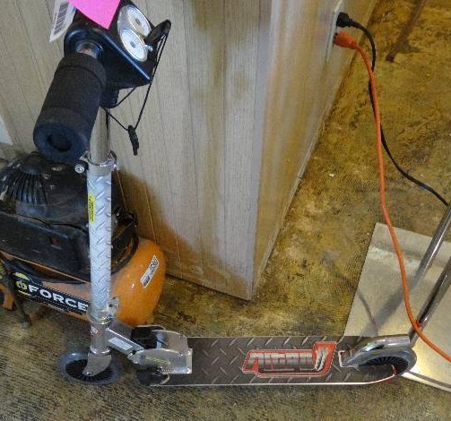 lot 6236 image: Nitro Scooter