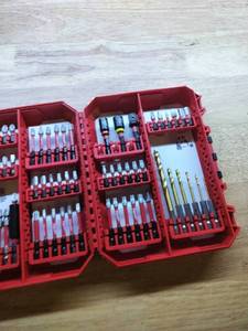 lot 2014 image: Milwaukee SHOCKWAVE Impact Duty Alloy Steel Screw Driver Bit Set (60-Piece)