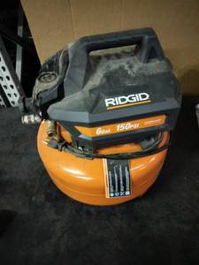 lot 3406 image: RiDgid 6gal. 150psi Air Compressor