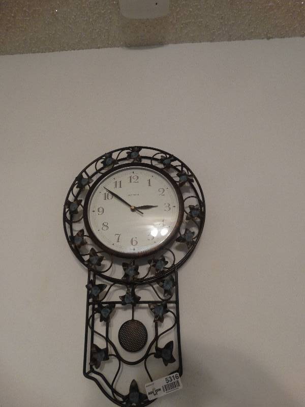 lot 5316 image: Acurite Wall clock.