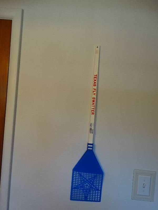 lot 5338 image: Texas fly swatter.