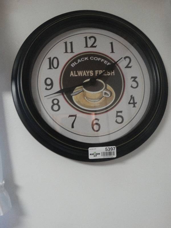 lot 5397 image: Wall clock.