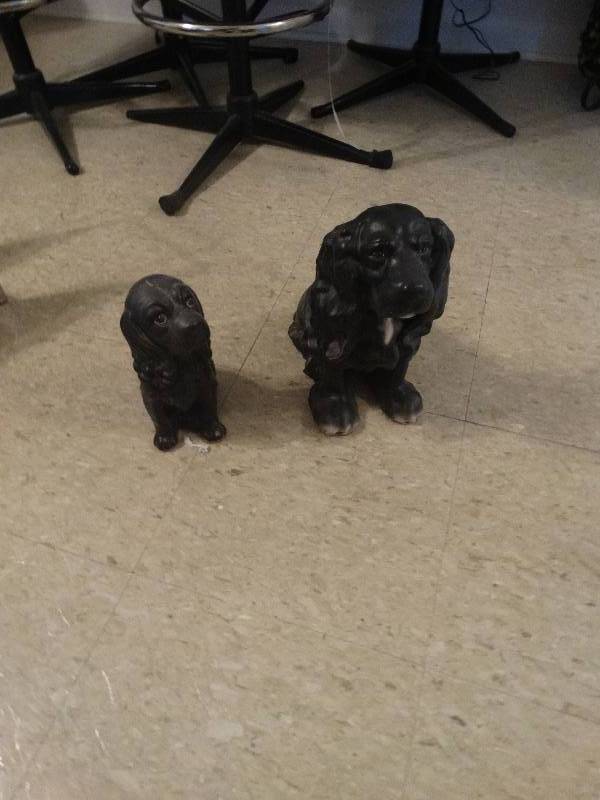 lot 5408 image: Pair of dog statues.