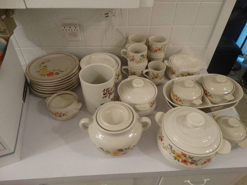 lot 5426 image: Over 30 matching piece set of sweet flower bake serve n store stoneware.