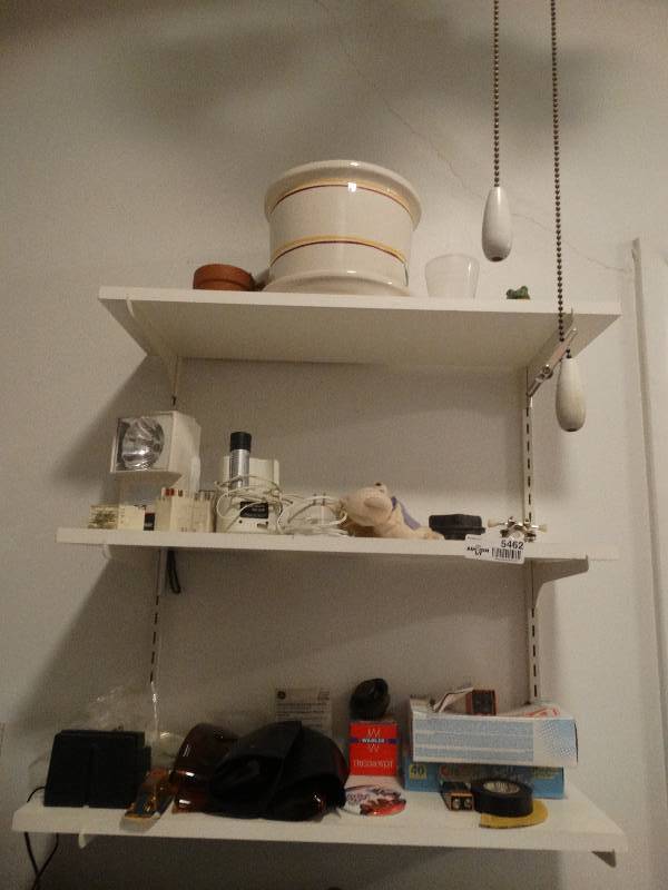 lot 5462 image: Contents on shelf.