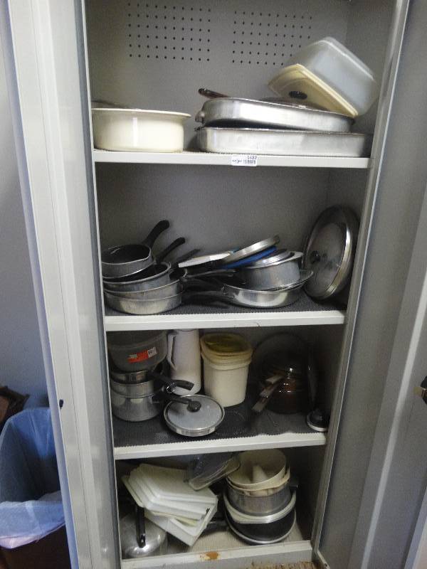 lot 5482 image: Contents of cabinet only.