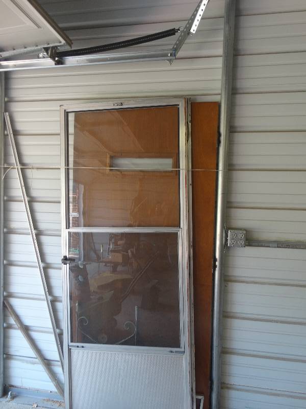 lot 5546 image: 2 doors.