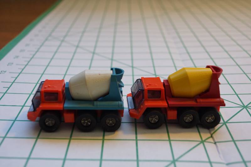 lot 383 image: Lot of 2 Tonka Cement Mixer Trucks