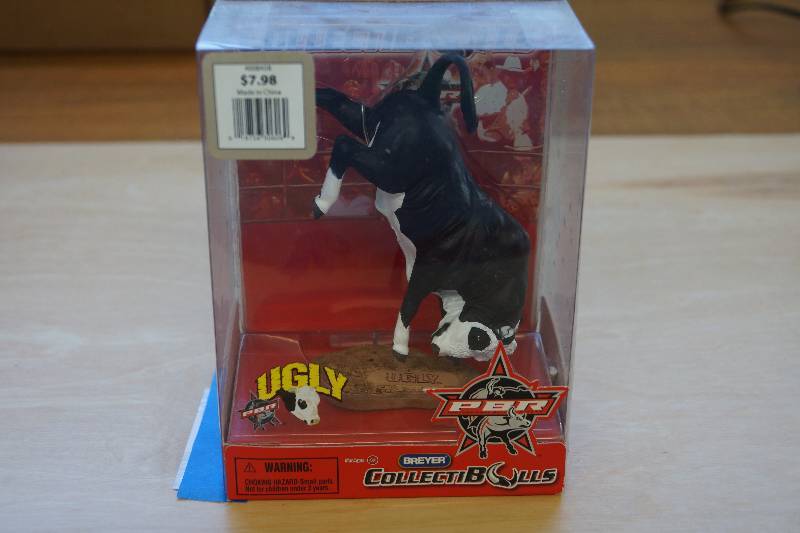 lot 402 image: PBR BREYER BULLS COLLECTIBULLS- Rare UGLY