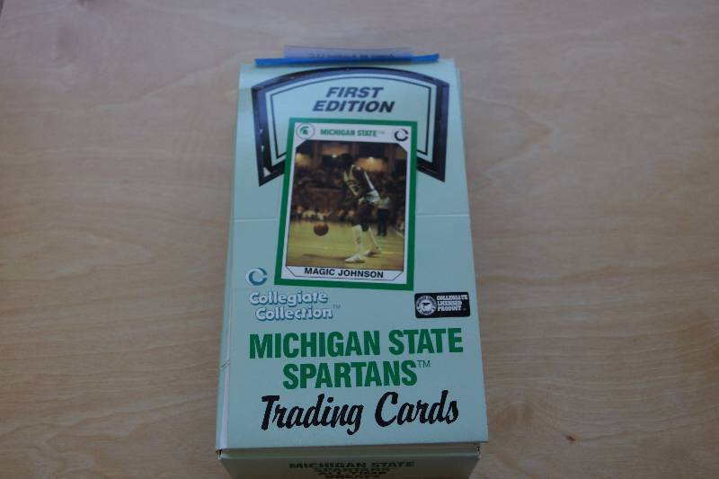 lot 430 image: New Box of 36 Packs 8 Cards Per Pack Michigan State Spartens Trading Cards  1990s
