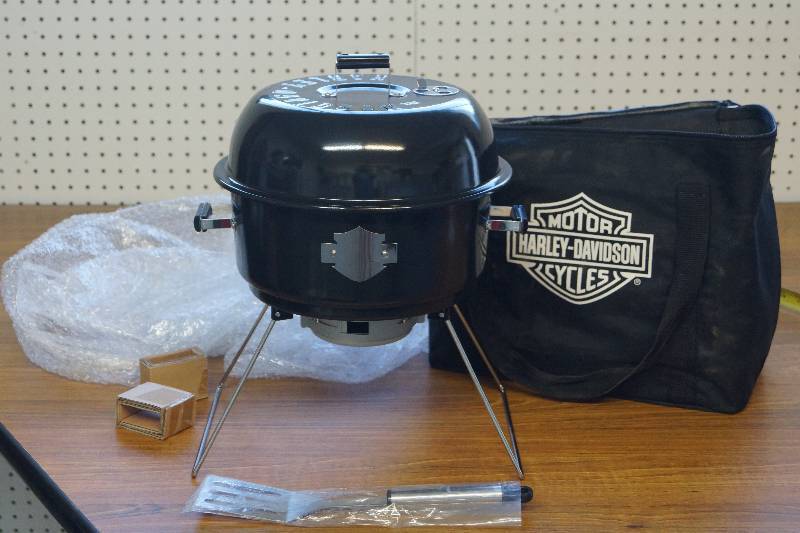 lot 461 image: Harley Davidson Portable Grill With Carry Case- Unused
