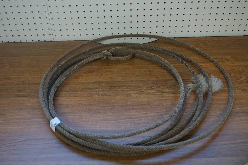lot 447 image: Lasso Rope  Lariat- Roper Rodeo