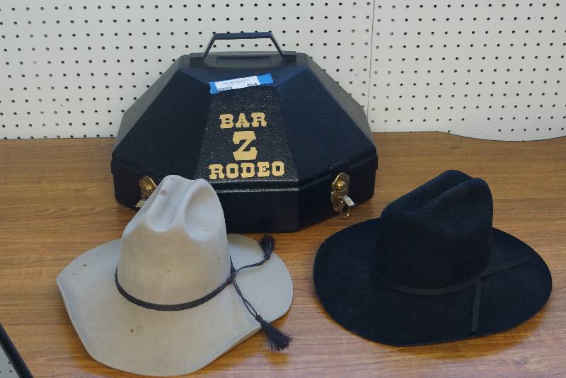 lot 464 image: 2 Kids Sized Rodeo Cowboy hats With Bar Z Rodeo Plastic Hat Box- Carrier