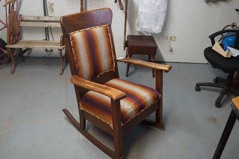 lot 479 image: Spring Bottom- Wood and Fabric Vintage Rocker- Sturdy and Pretty