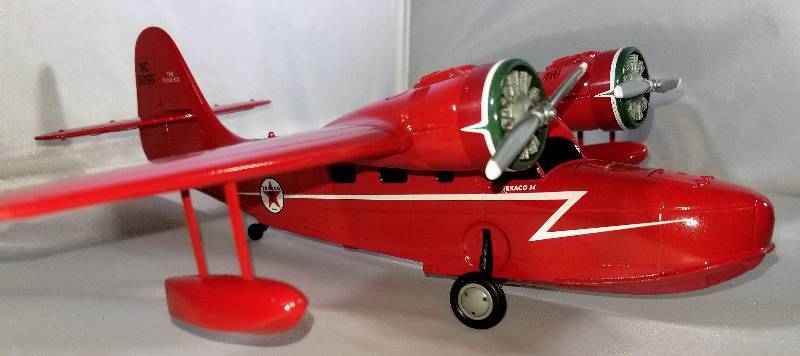 lot 306 image: ERTL-WINGS OF TEXACO SERIES BANK 132 Scale- Grumman Goose