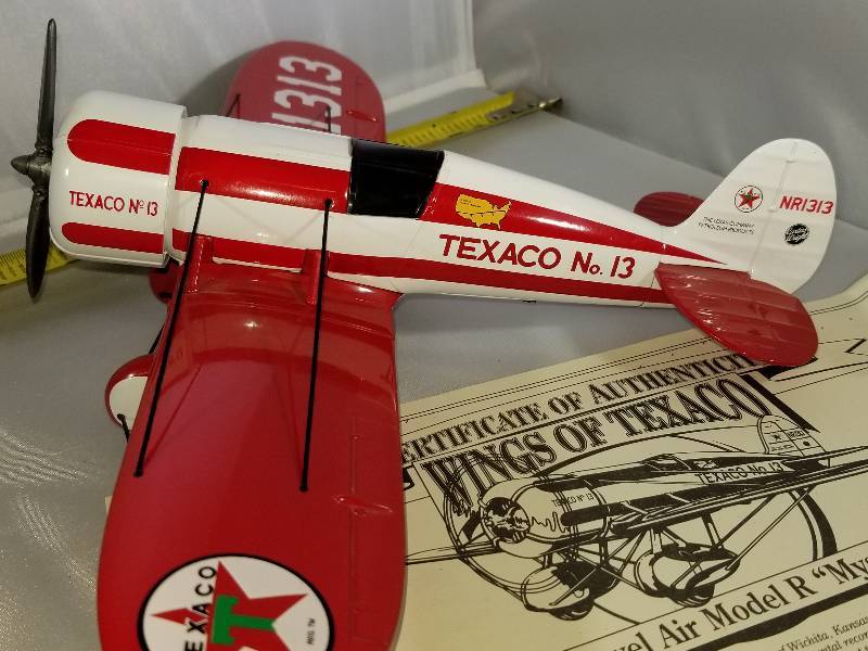 lot 305 image: ERTL-WINGS OF TEXACO SERIES BANK 132 Scale-  Mystery Ship 1930 Travel Air