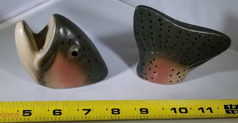 lot 295 image: Trout- 2 Piece Salt and Pepper Shaker Set
