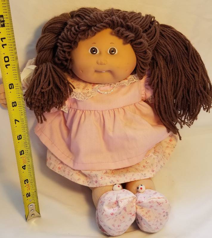 lot 327 image: AWWW- Cabbage Patch Doll
