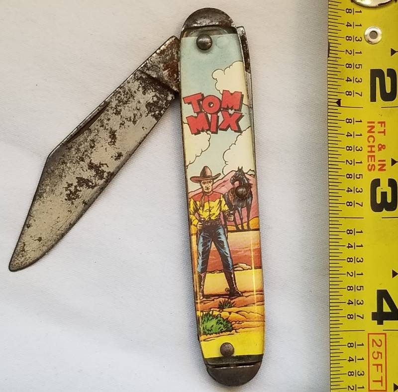 lot 332 image: Vintage Tom Mix Pocket Knife