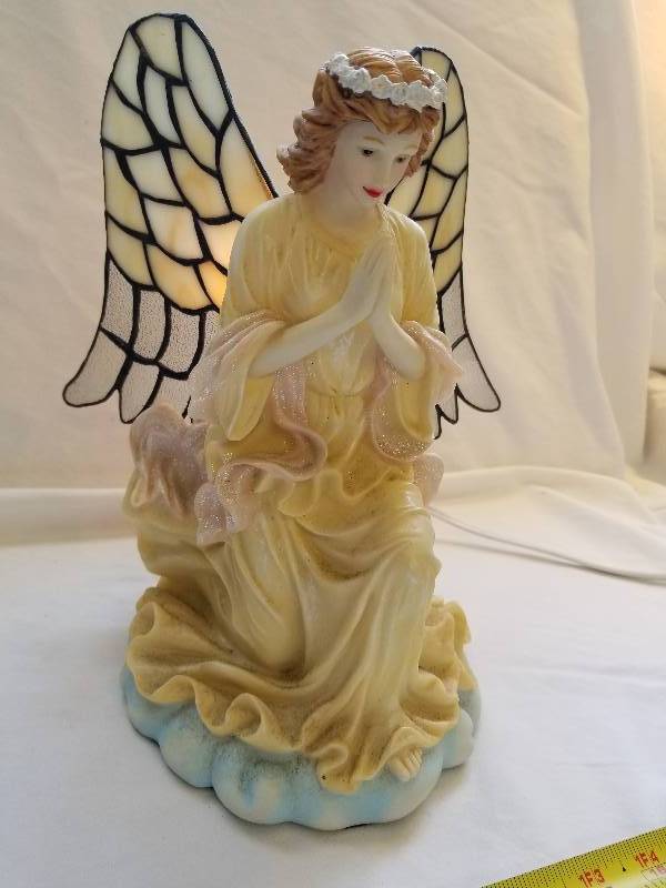 lot 361 image: Angel Bedside Nightlight