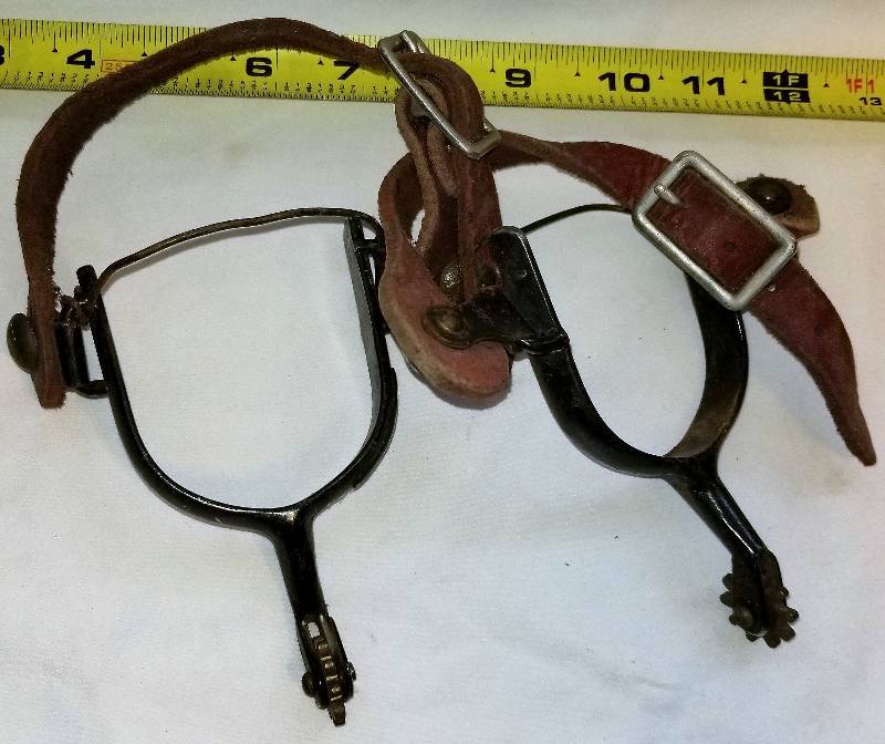lot 373 image: Rodeo Spurs-  Rustic Decor or Use