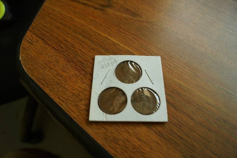 lot 8 image: Set of 3 1945 Wheat Pennies