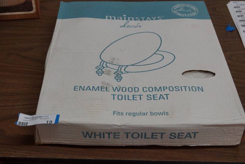 lot 19 image: New Enamel Wood Composition Toilet Seat- Boxed