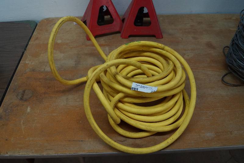 lot 23 image: Polar Cord- Thick Yellow Outdoor Extension Cord