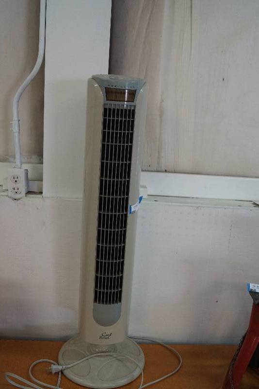 lot 34 image: Cool Relief Tower Fan- Tested