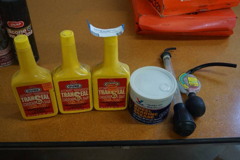 lot 66 image: 3 Sealed Bottles GUNK Transeal- Can of Bearing Grease Unopened