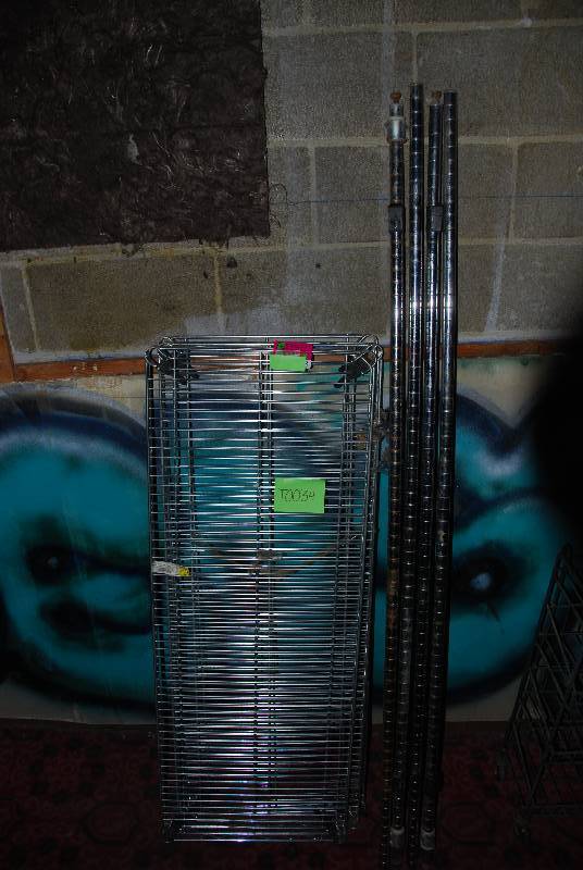 lot 5713 image: Metro 3 Shelf Unit - Silver