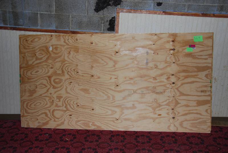 lot 9022 image: 4x8 Plywood - 12 & 38 full sheet