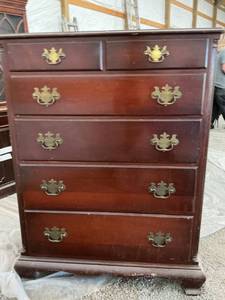lot 47865 image: Morgan Antique Dresser