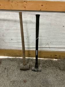 lot 47973 image: Sledge Hammers quantity of 2