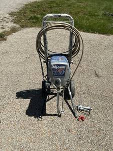 lot 47977 image: Magnum XR7 Paint Sprayer
