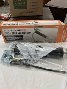 lot 48001 image: Pittsburgh Pistol Grip Grease Gun